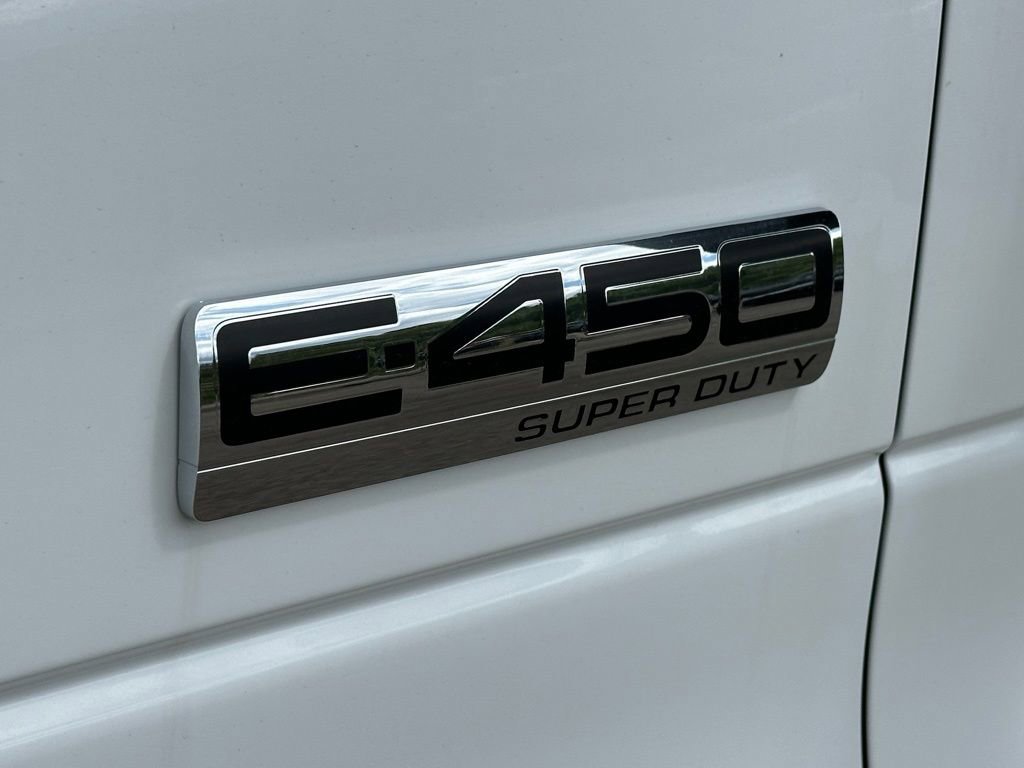 New 2027 Ford E-450 and Econoline 450 Super Duty w/ Power Equipment Group RWD image 24