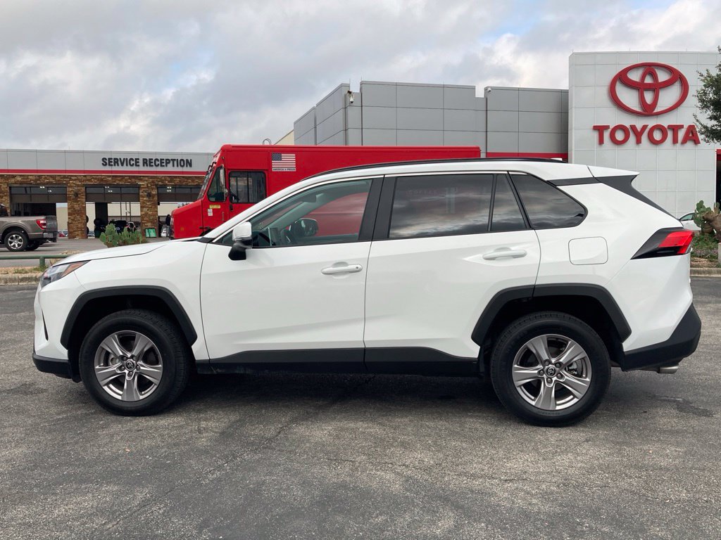 Certified 2025 Toyota RAV4 XLE AWD/4WD image 8