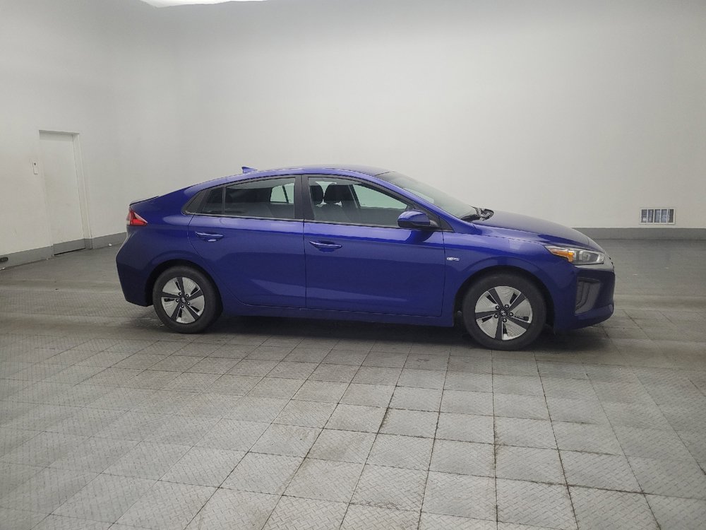 Used 2020 Hyundai Ioniq Blue FWD image 11