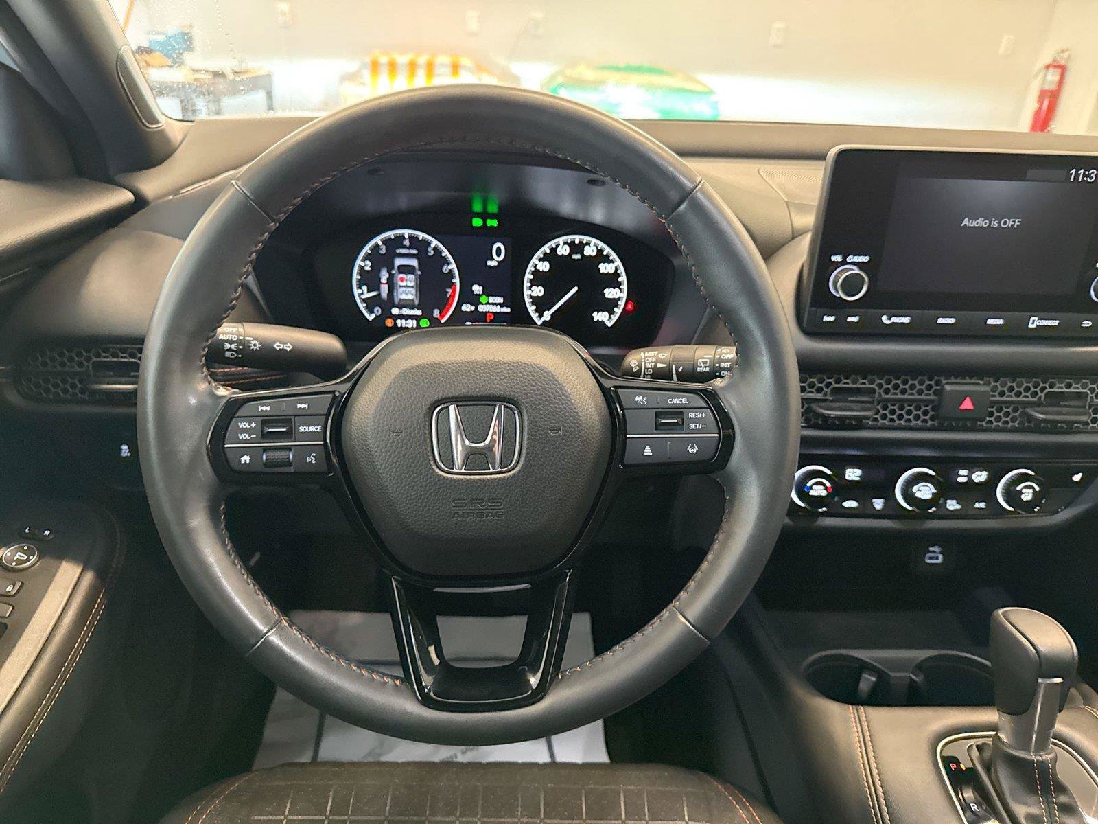 Used 2025 Honda HR-V Sport image 11