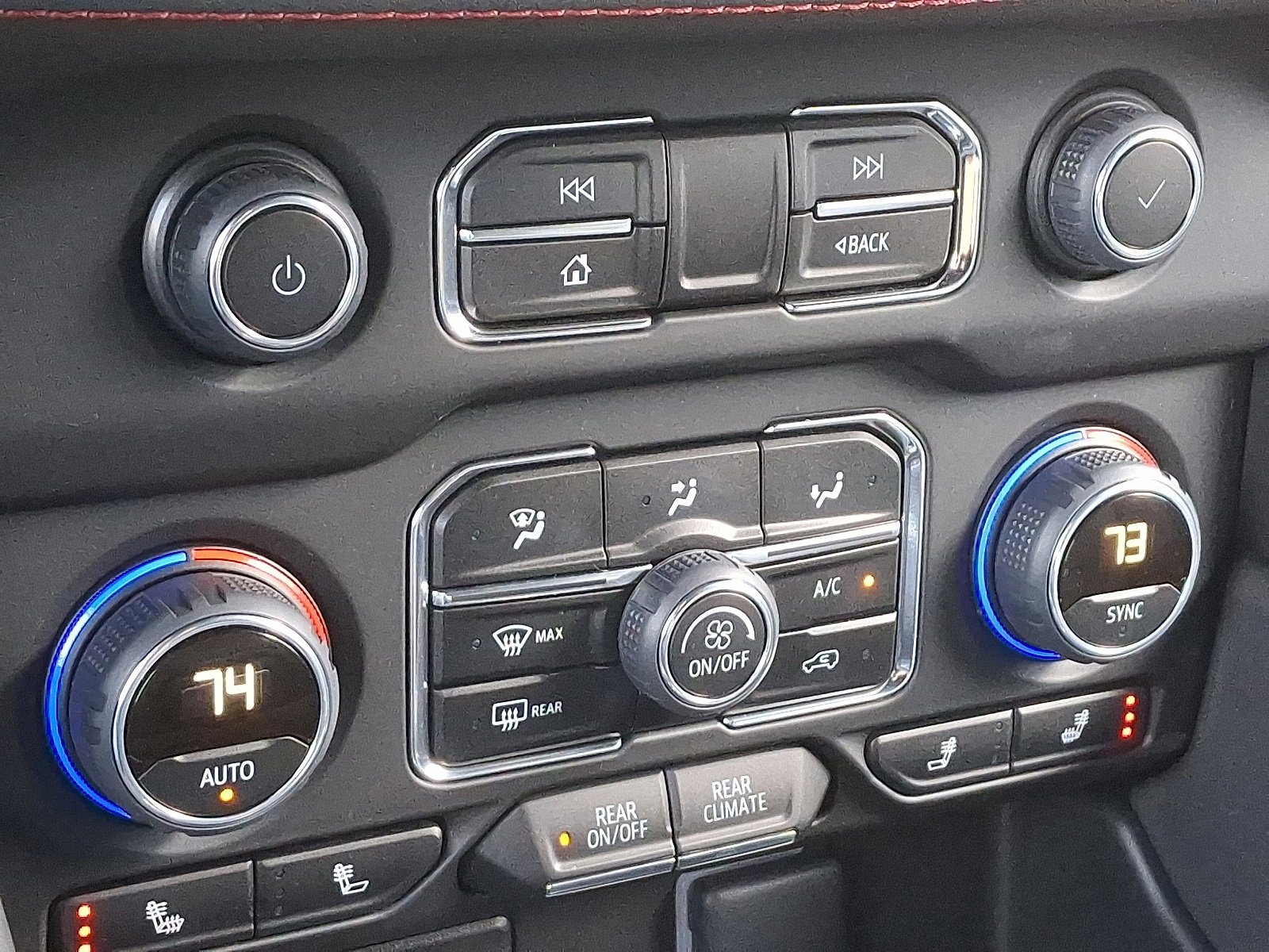 Certified 2024 Chevrolet Tahoe RST w/ RST Performance Edition image 16