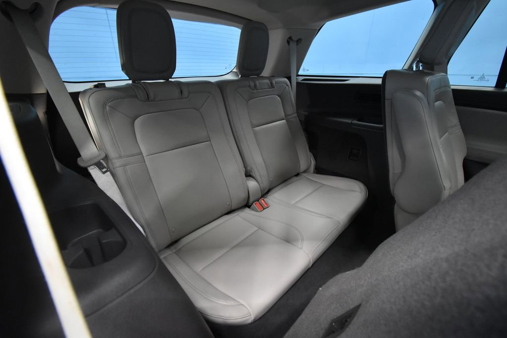 Used 2021 Lincoln Aviator Reserve w/ Elements Package Plus image 31