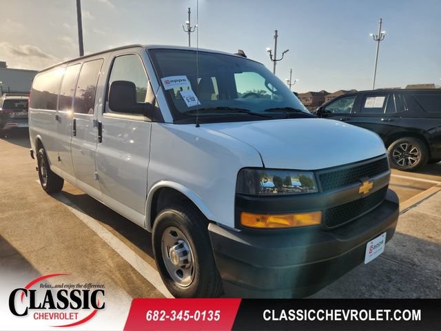 Used 2025 Chevrolet Express 3500 LS RWD image 1