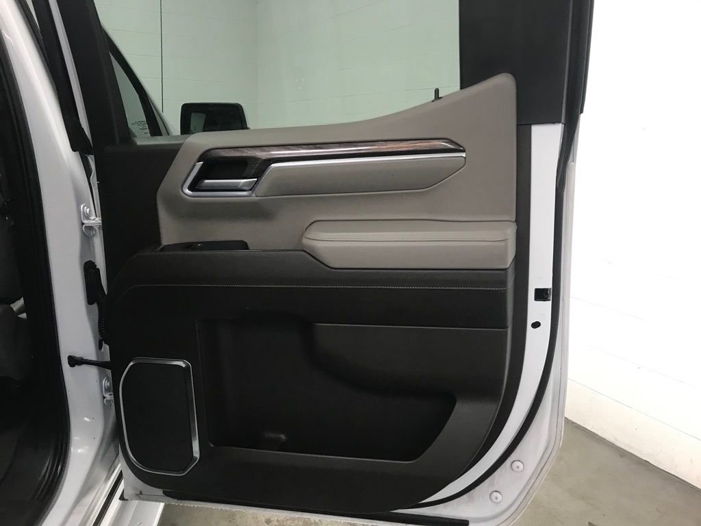 Used 2023 Chevrolet Silverado 1500 LTZ w/ LTZ Convenience Package II image 37