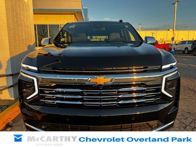 New 2026 Chevrolet Suburban Premier w/ Sun And Tow Package AWD/4WD image 7
