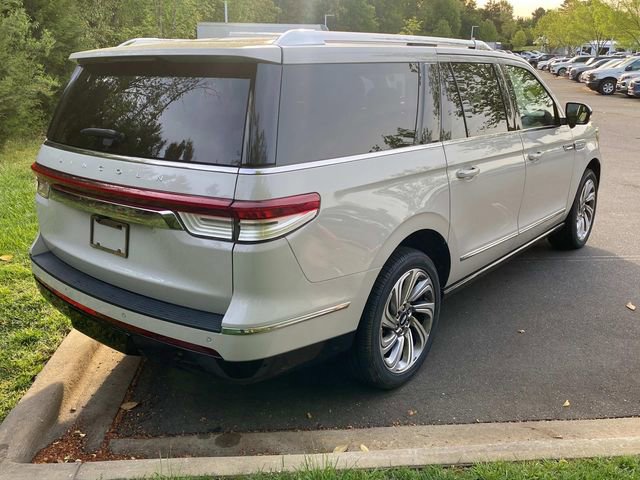 Used 2023 Lincoln Navigator L Reserve image 33