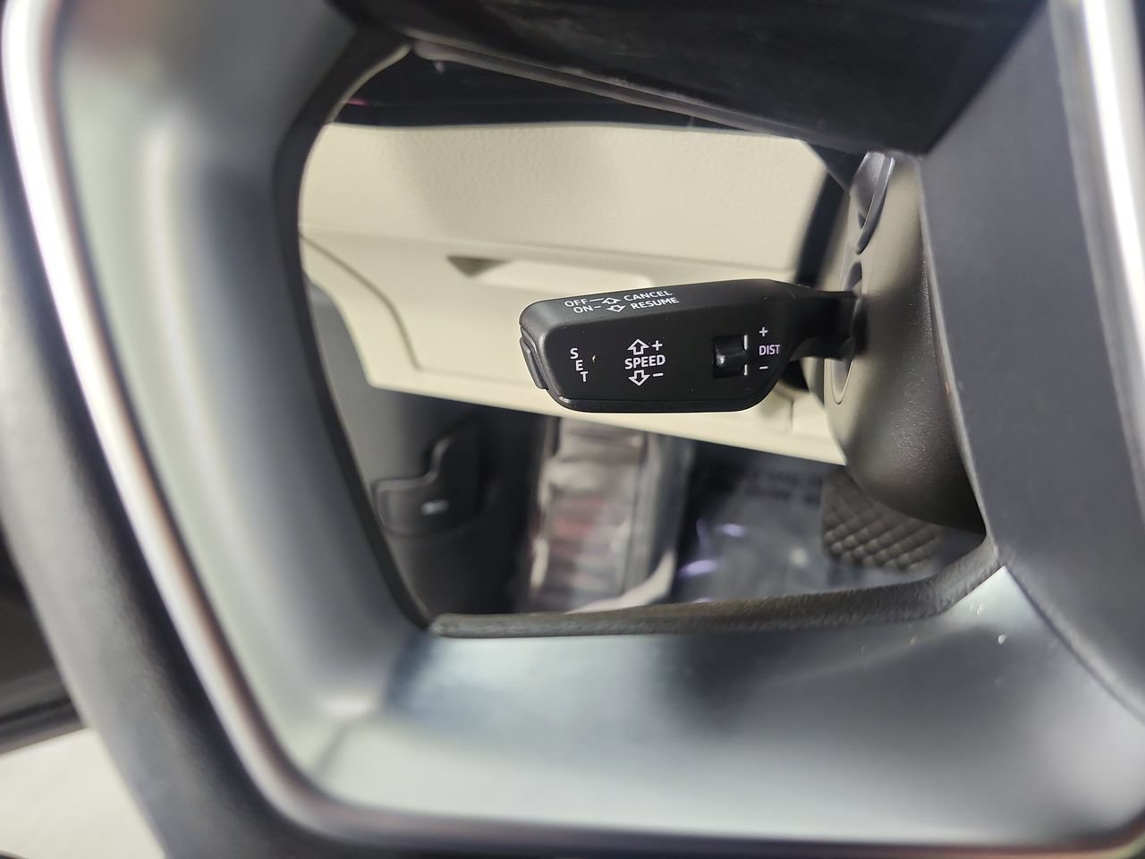 Used 2024 Audi Q8 e-tron Premium Plus AWD/4WD image 22