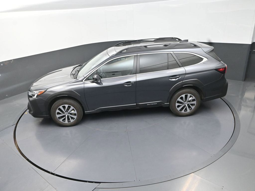 Used 2024 Subaru Outback Premium AWD/4WD image 18
