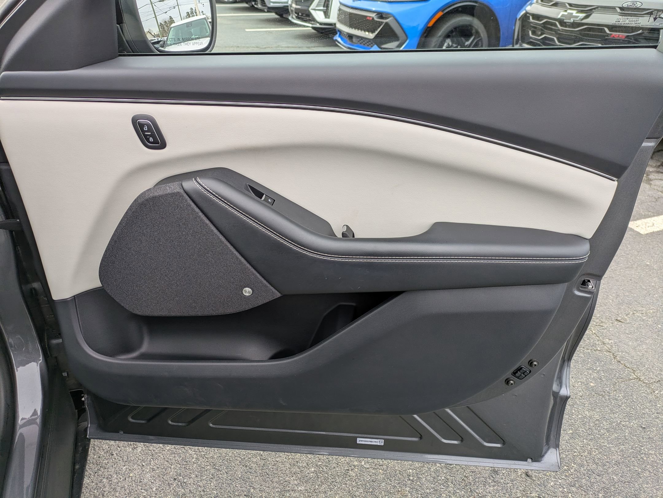 Used 2023 Ford Mustang Mach-E Premium image 34