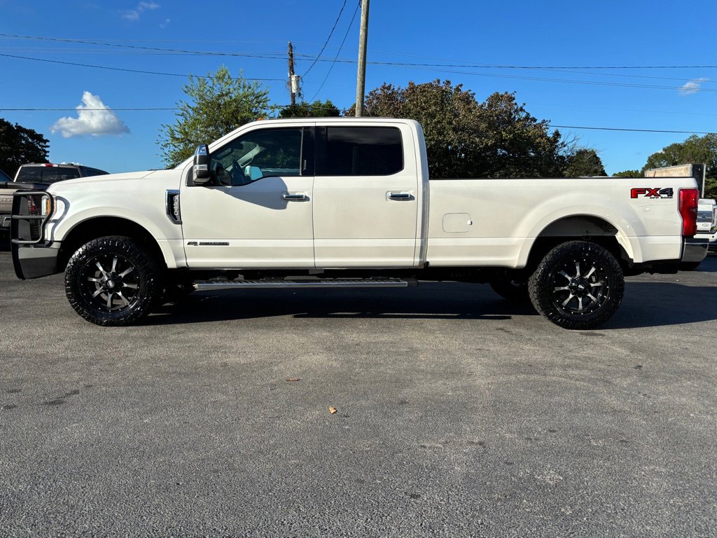 Used 2017 Ford F250 Lariat image 3