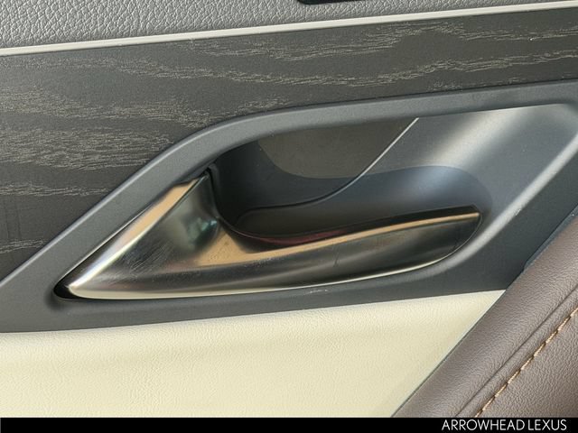 New 2026 Lexus LX 600 4WD w/ Luxury Package image 18