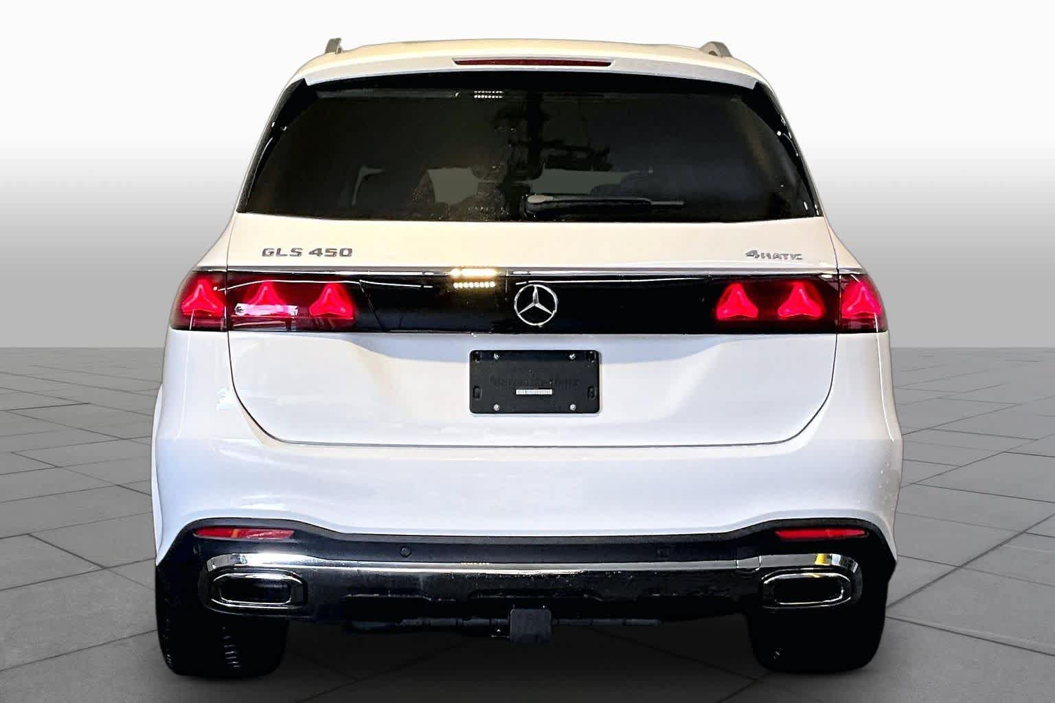 New 2027 Mercedes-Benz GLS 450 4MATIC image 4