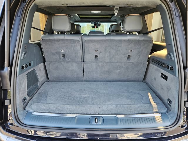 Used 2022 Jeep Grand Wagoneer Series III w/ Rear Seat Video Group 1 AWD/4WD image 10