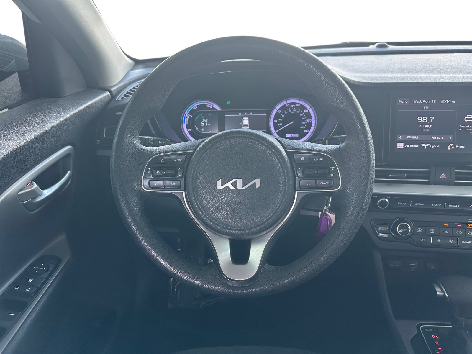 Used 2022 Kia Niro LX FWD image 12