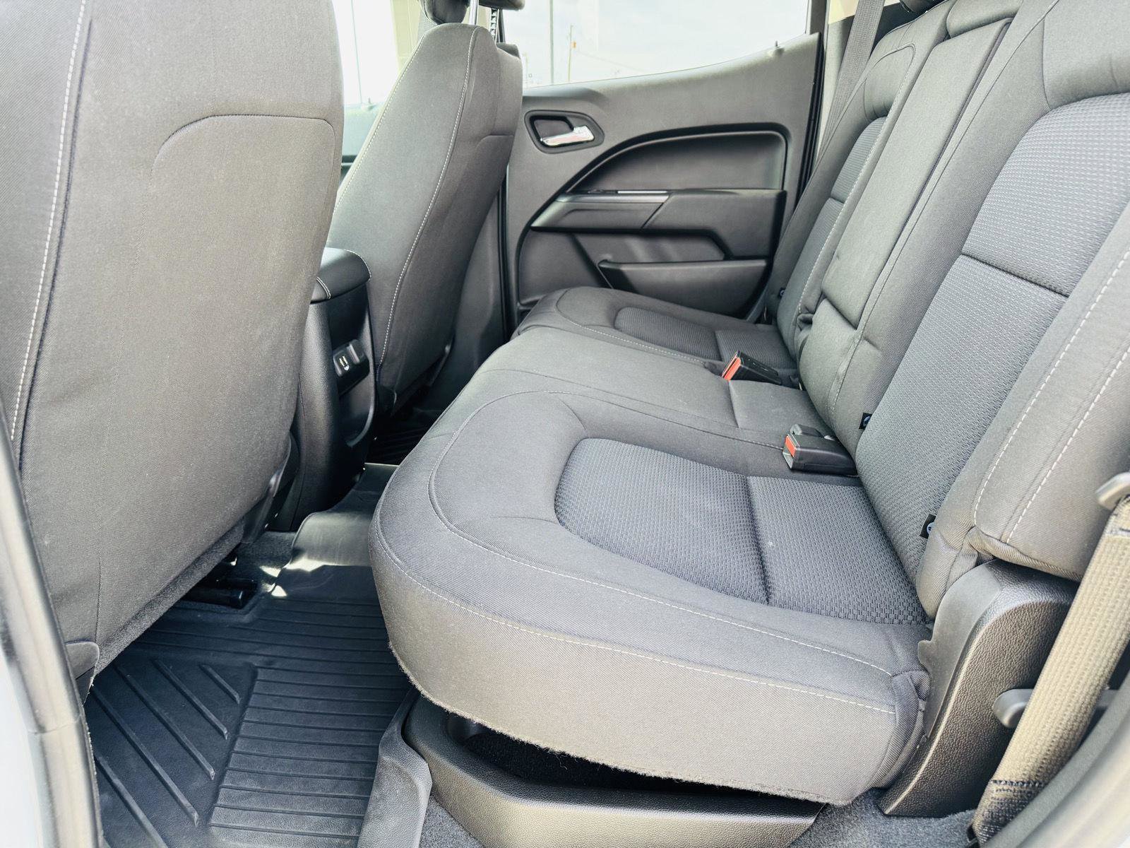 Used 2021 Chevrolet Colorado LT w/ LT Convenience Package image 24