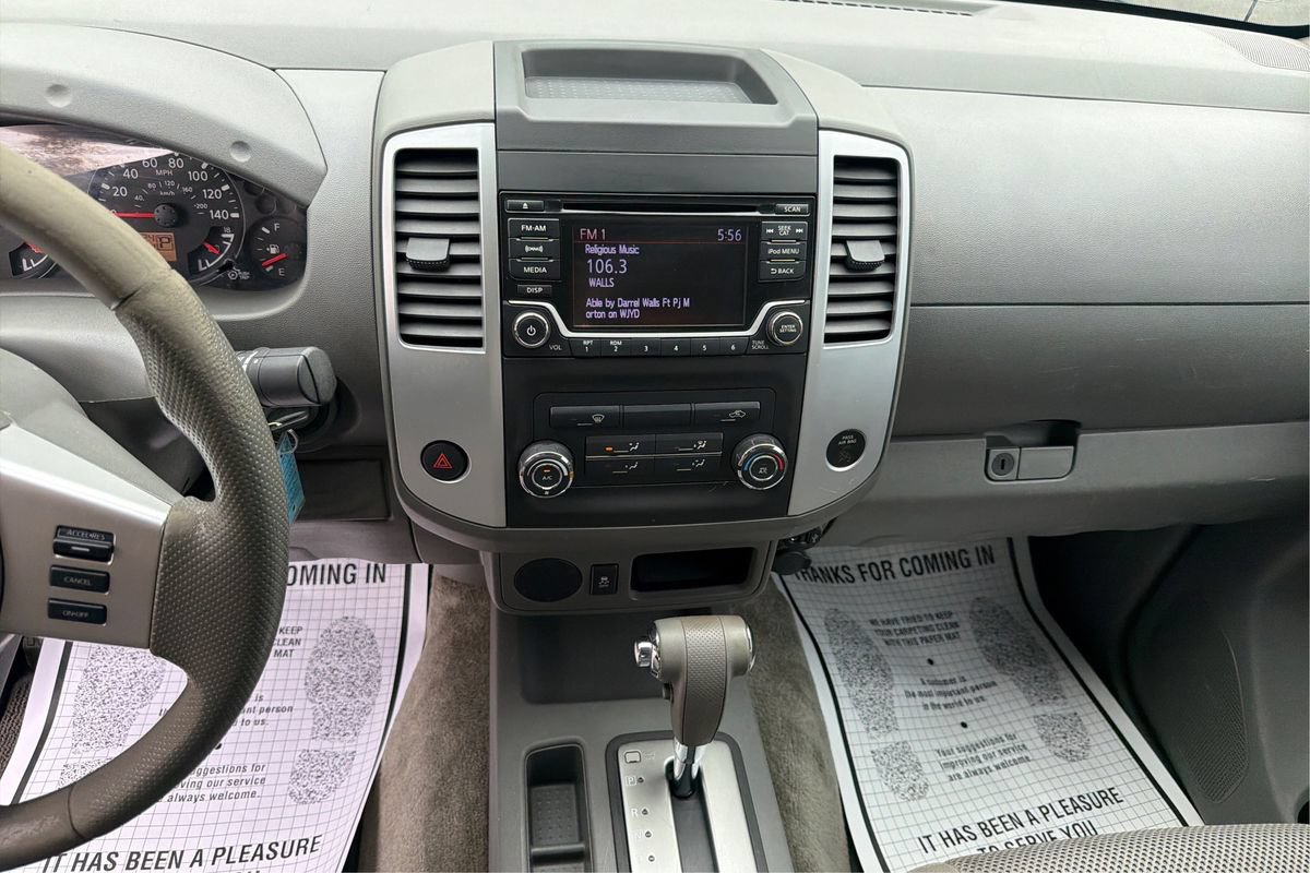 Used 2018 Nissan Frontier SV RWD image 11