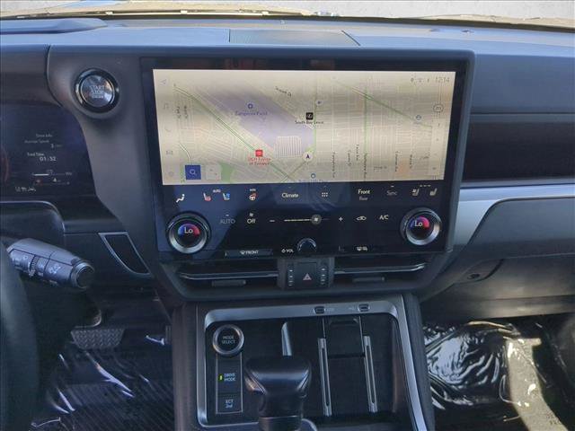 Used 2024 Lexus GX 550 w/ Cold Area Package AWD/4WD image 15
