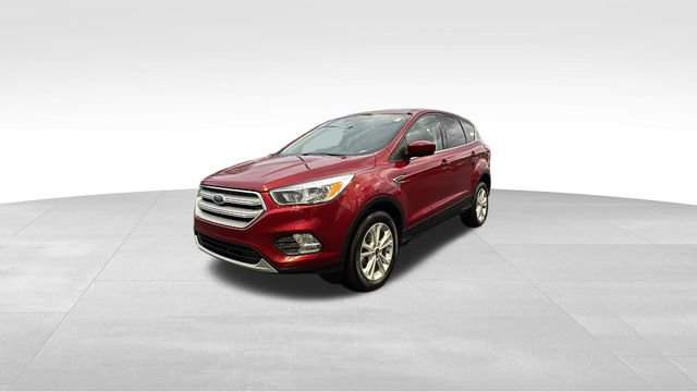 Used 2019 Ford Escape SE image 2