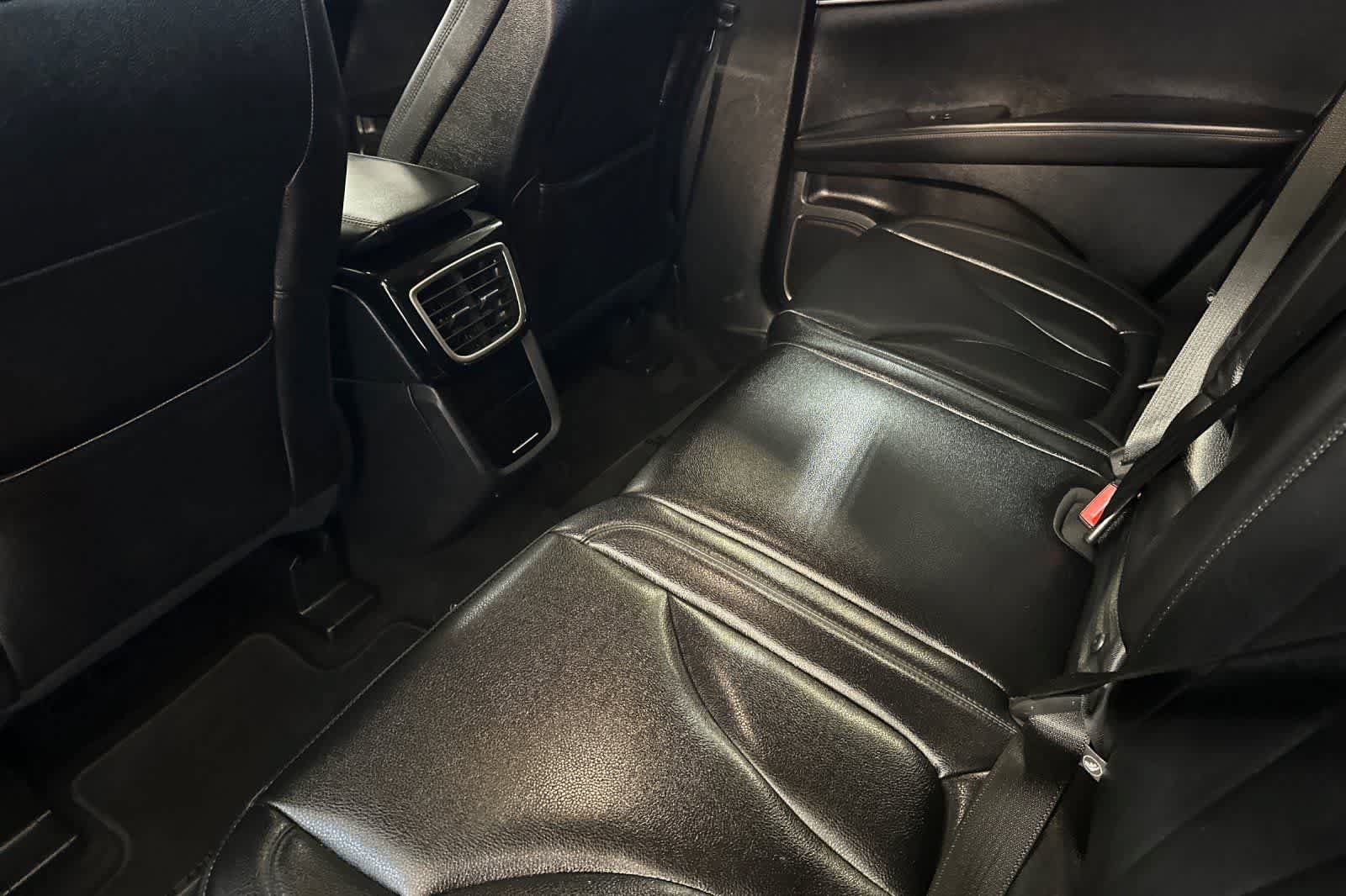 Used 2022 Lincoln Nautilus FWD w/ Premium Package image 5