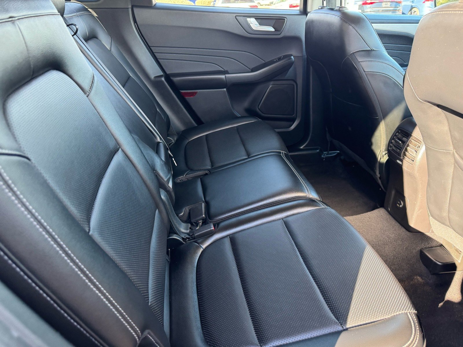 Used 2022 Ford Escape SEL image 12