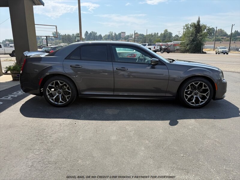 Used 2015 Chrysler 300 S w/ 300S Premium Group RWD image 9