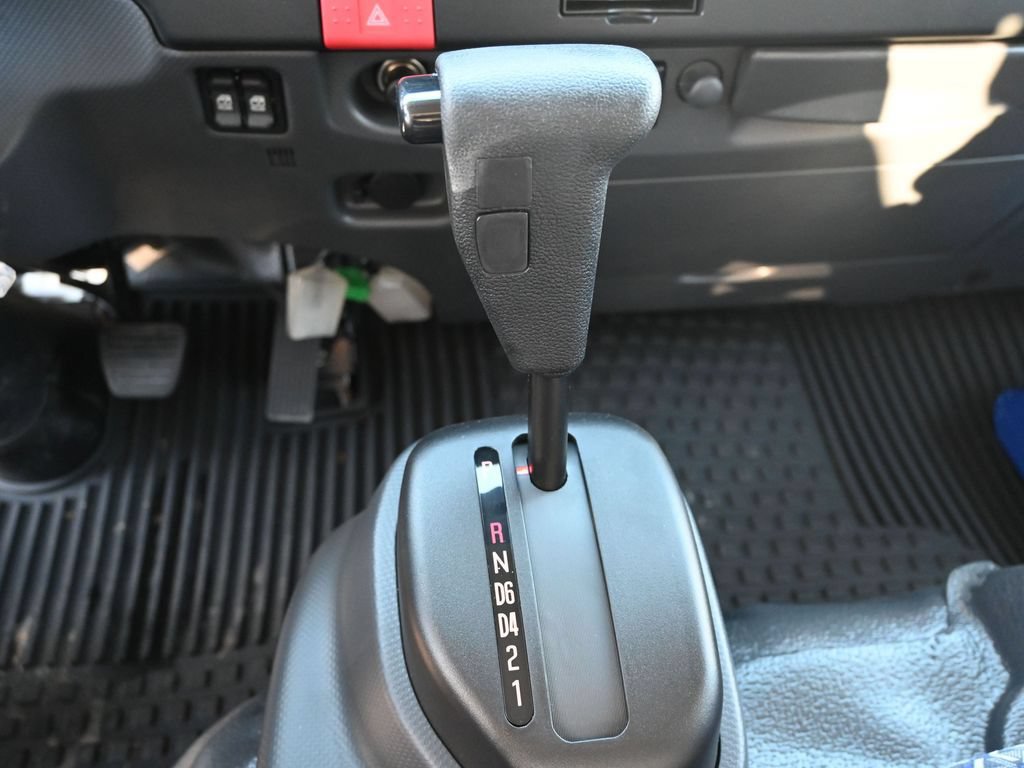 New 2025 Chevrolet Low Cab Forward RWD image 9