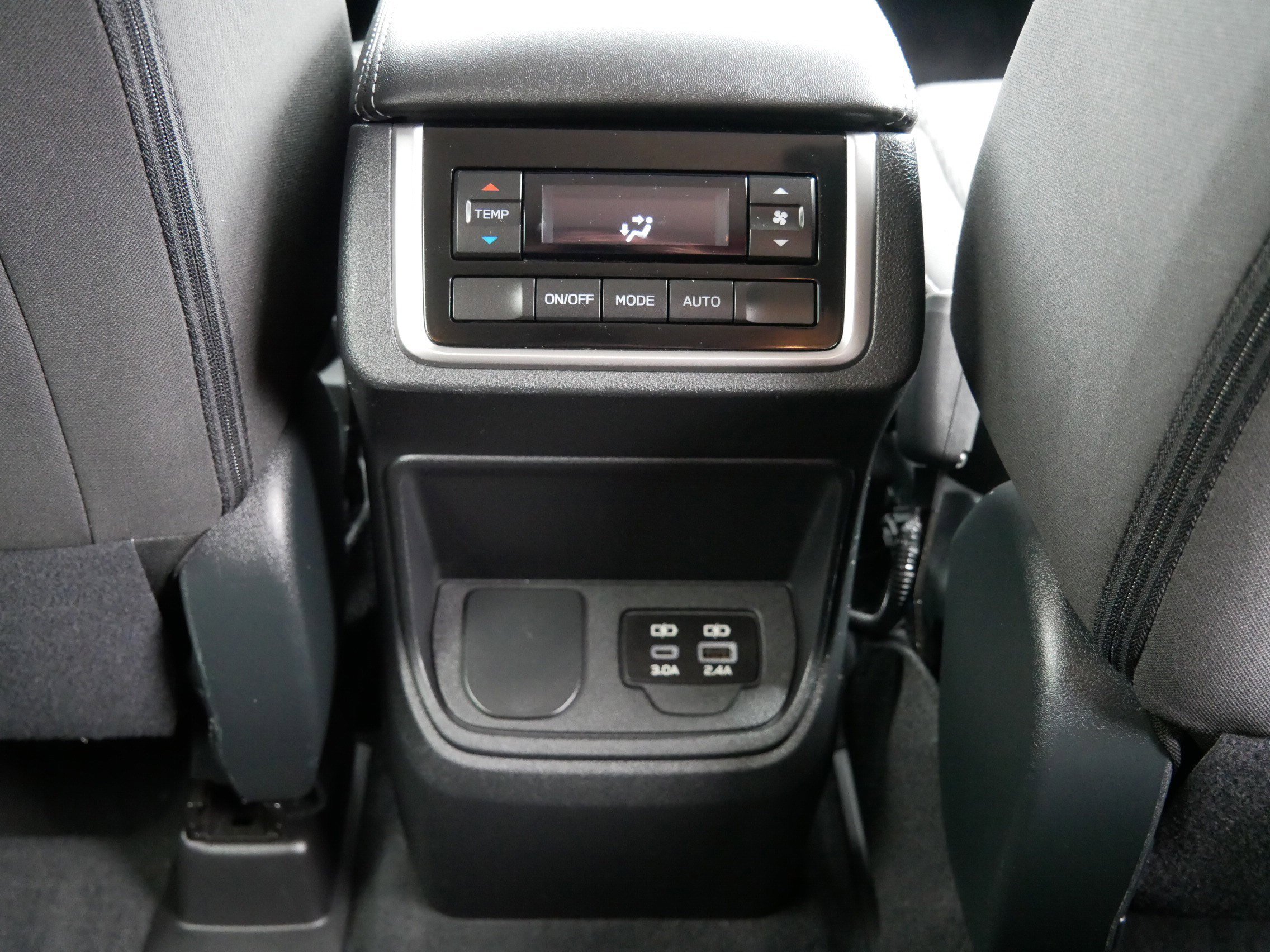 Used 2023 Subaru Ascent Premium image 12