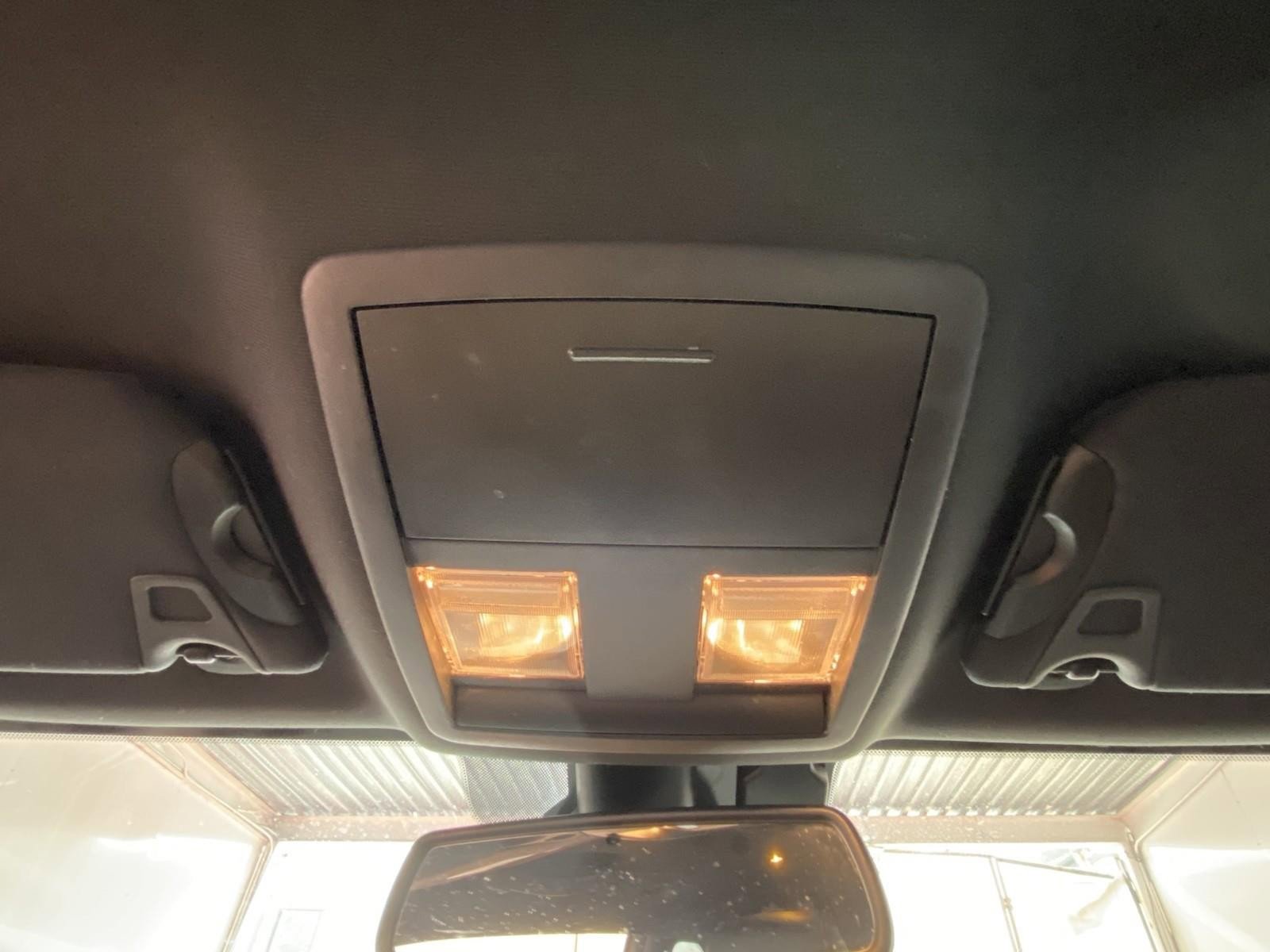 Used 2018 Dodge Challenger R/T Scat Pack w/ Leather Interior Group image 27