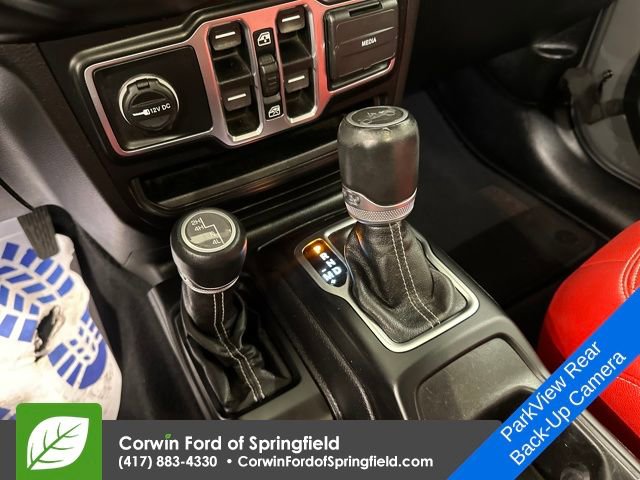 Used 2019 Jeep Wrangler Unlimited Sahara w/ Uconnect 4C Nav & Sound Group image 11