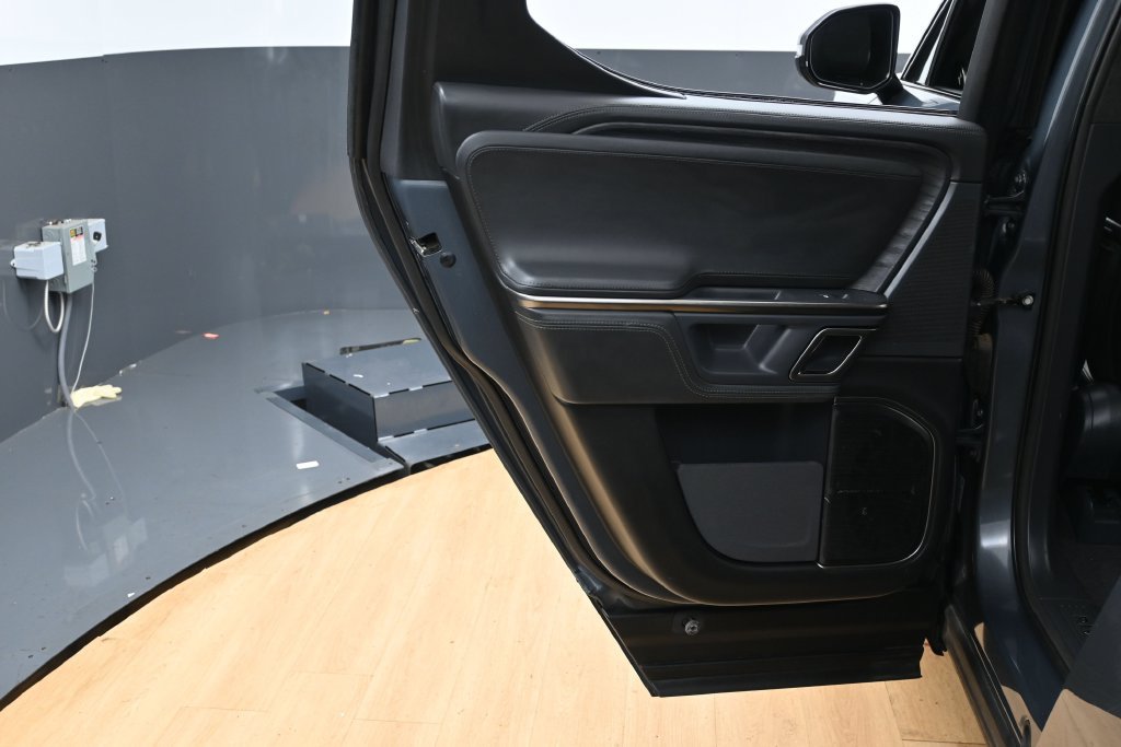 Used 2022 Rivian R1T Launch Edition AWD/4WD image 27