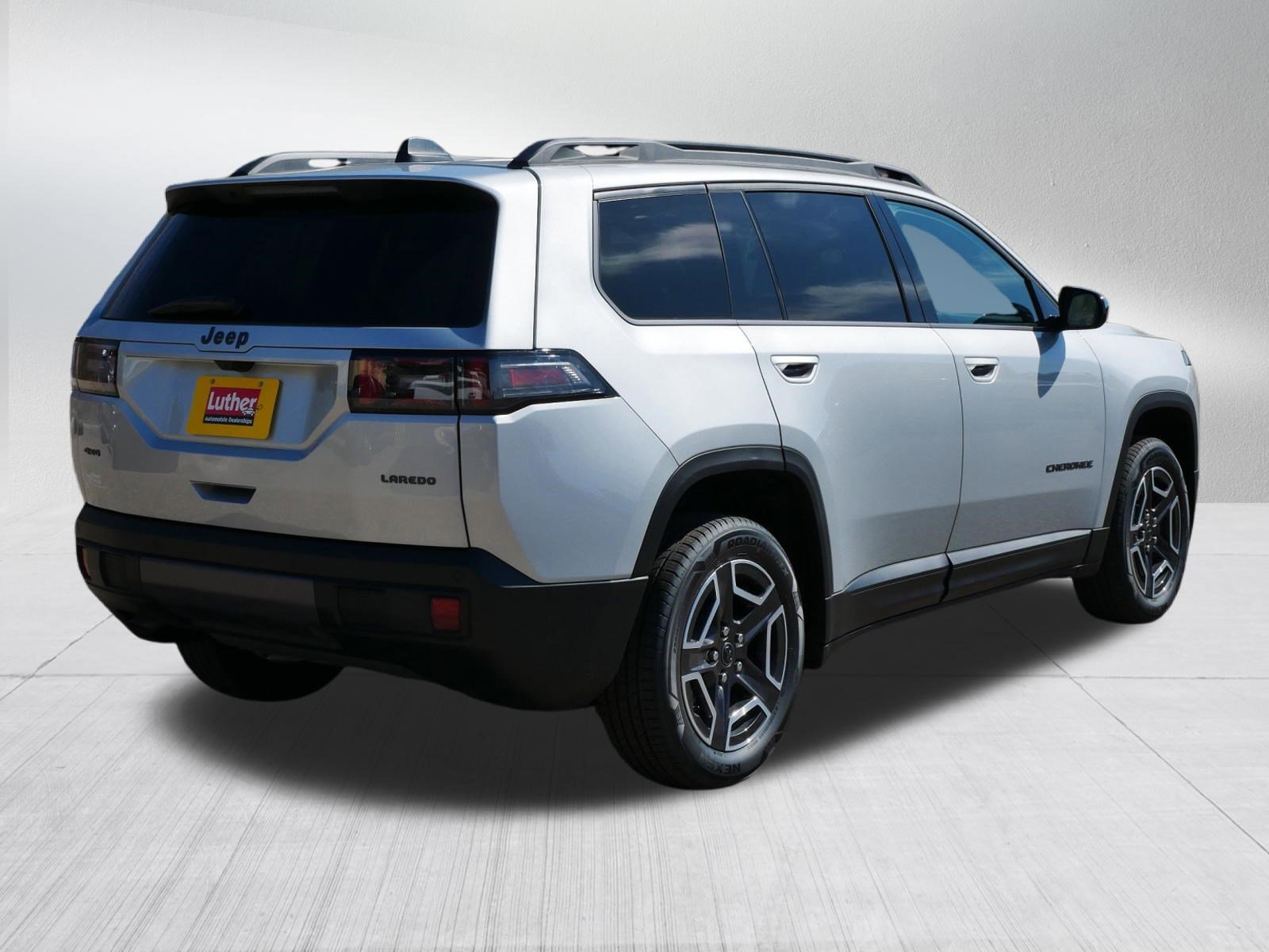 New 2026 Jeep Cherokee Laredo image 2