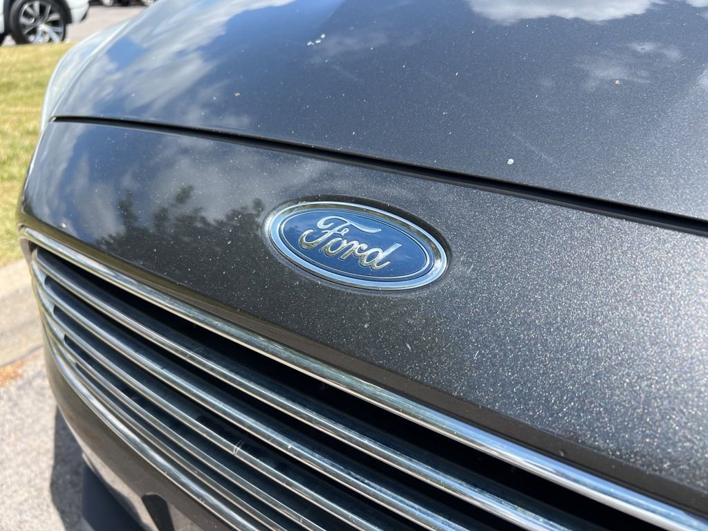 Used 2018 Ford Focus Titanium w/ Titanium Technology Package image 10