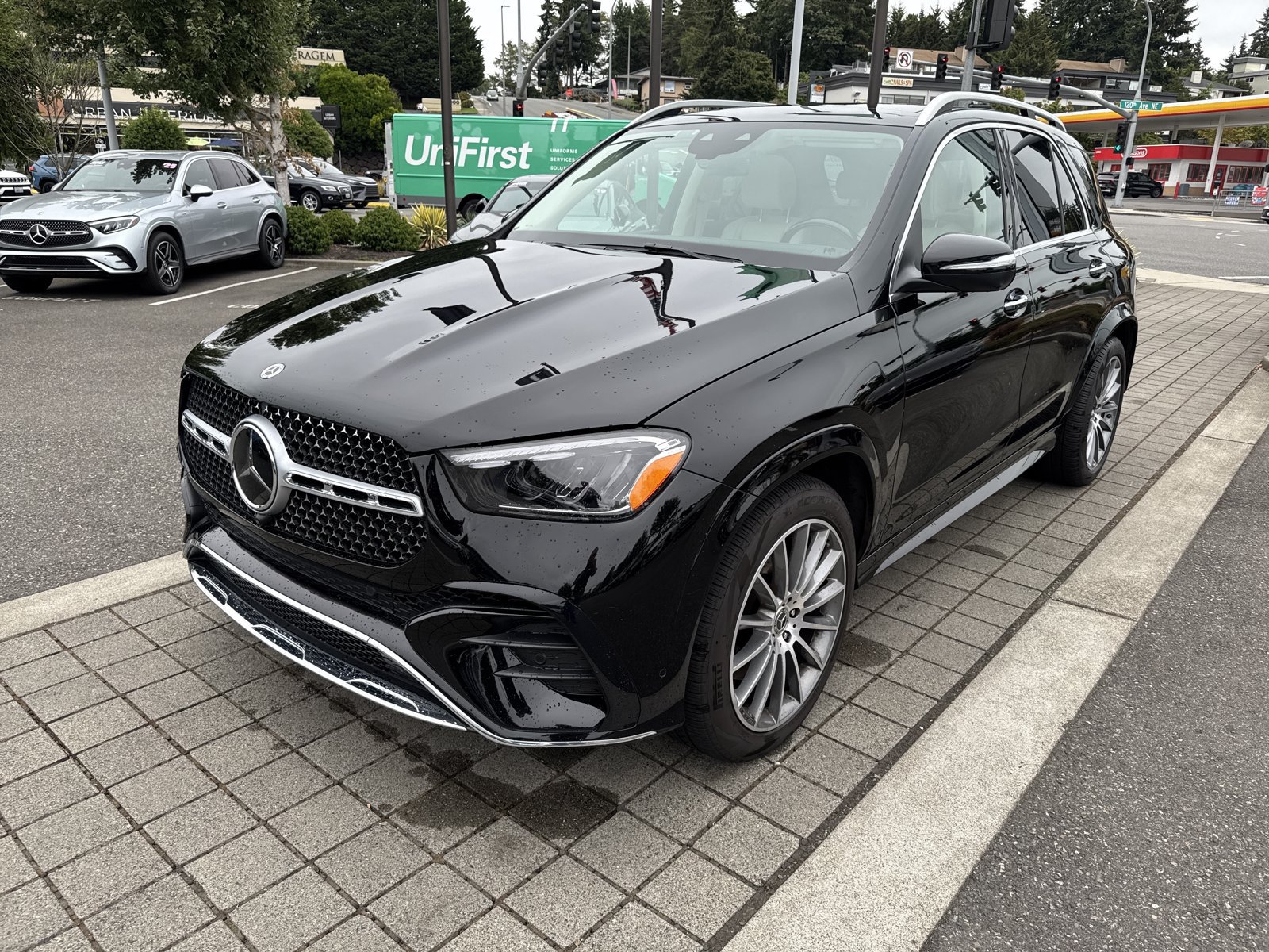 Certified 2024 Mercedes-Benz GLE 450 4MATIC image 1