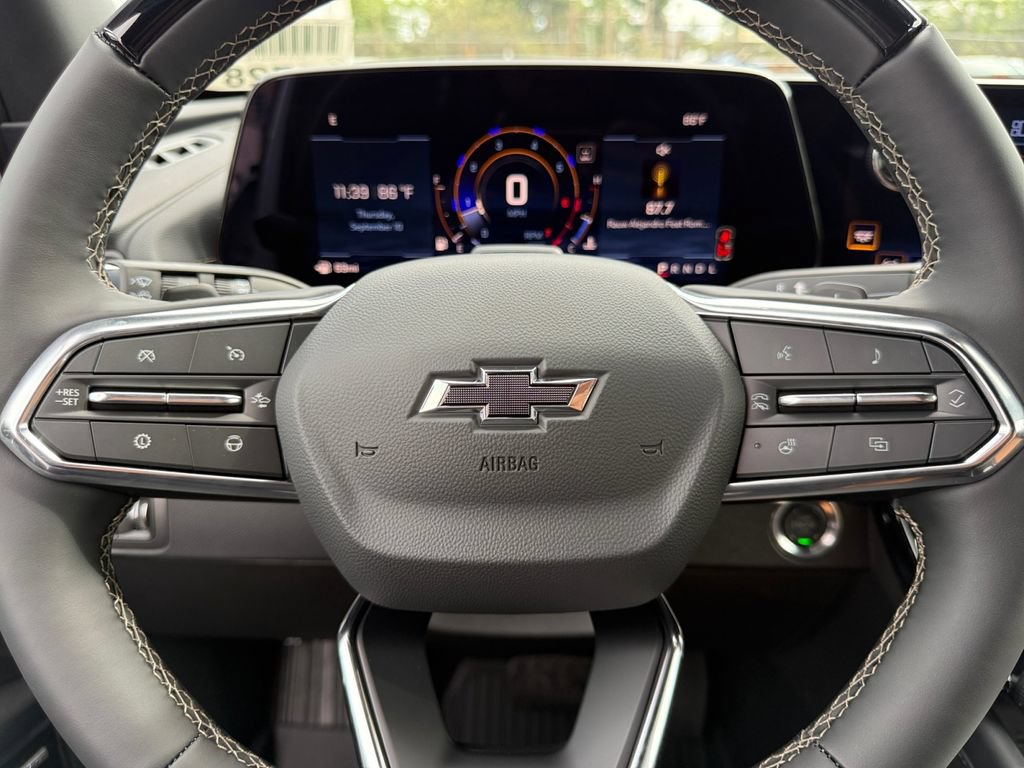 New 2027 Chevrolet Traverse Z71 w/ Enhanced Driving Package AWD/4WD image 22