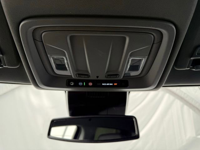 Used 2025 Chevrolet Silverado 1500 LTZ AWD/4WD image 40