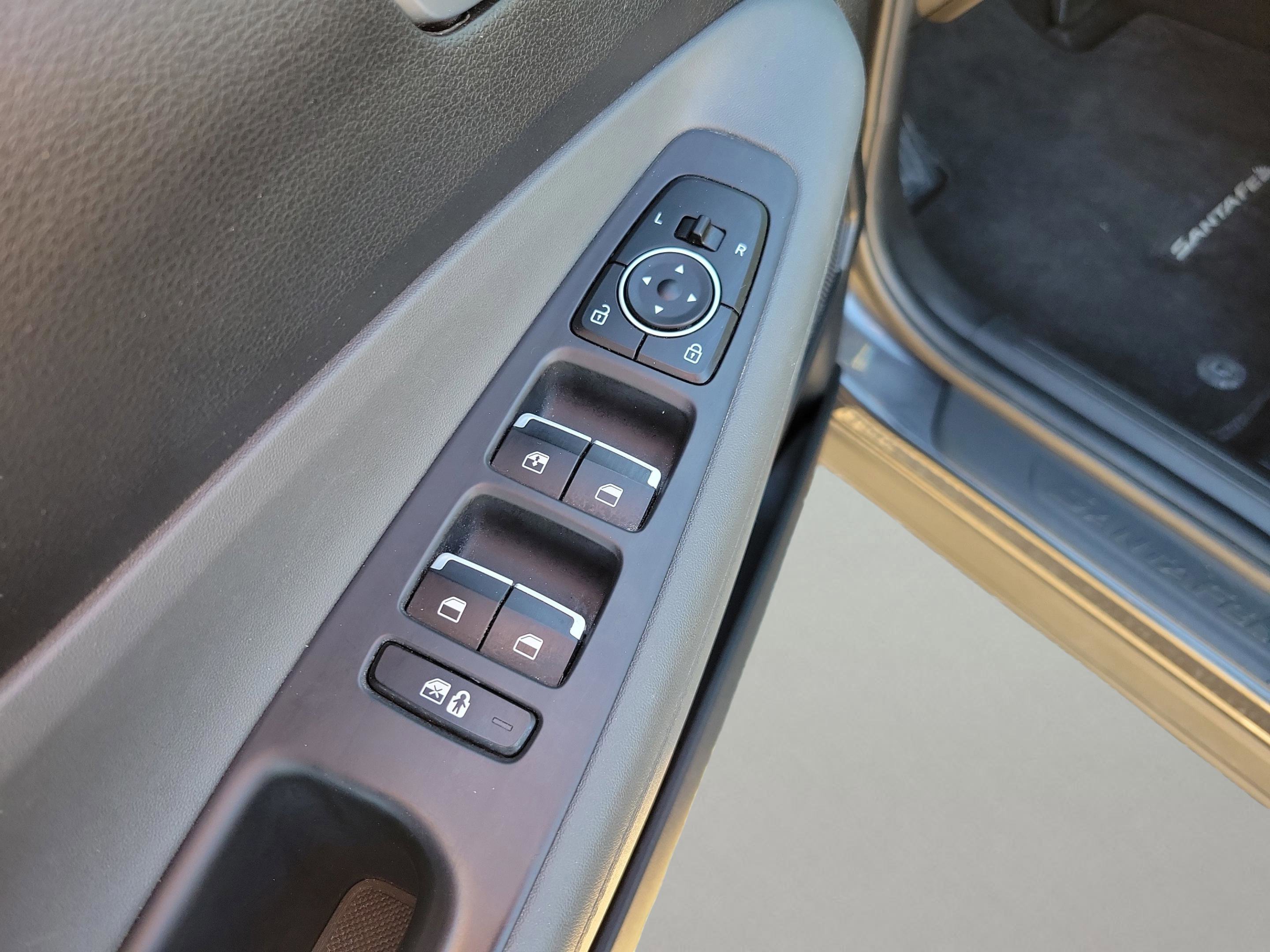 Certified 2023 Hyundai Santa Fe SE FWD image 13