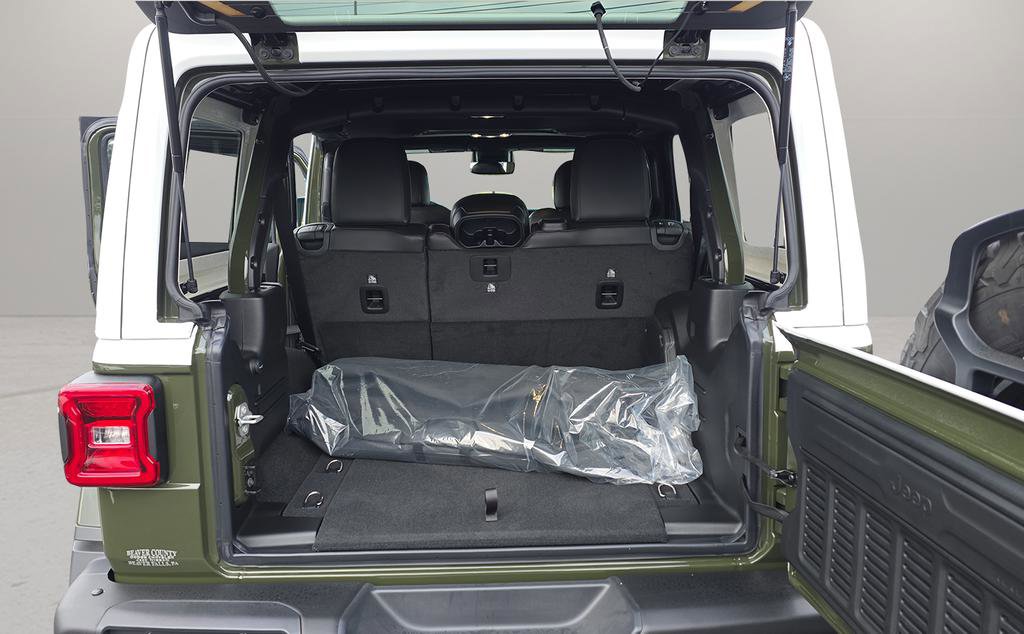 Used 2023 Jeep Wrangler Unlimited Rubicon 392 w/ Trailer Tow Package image 27