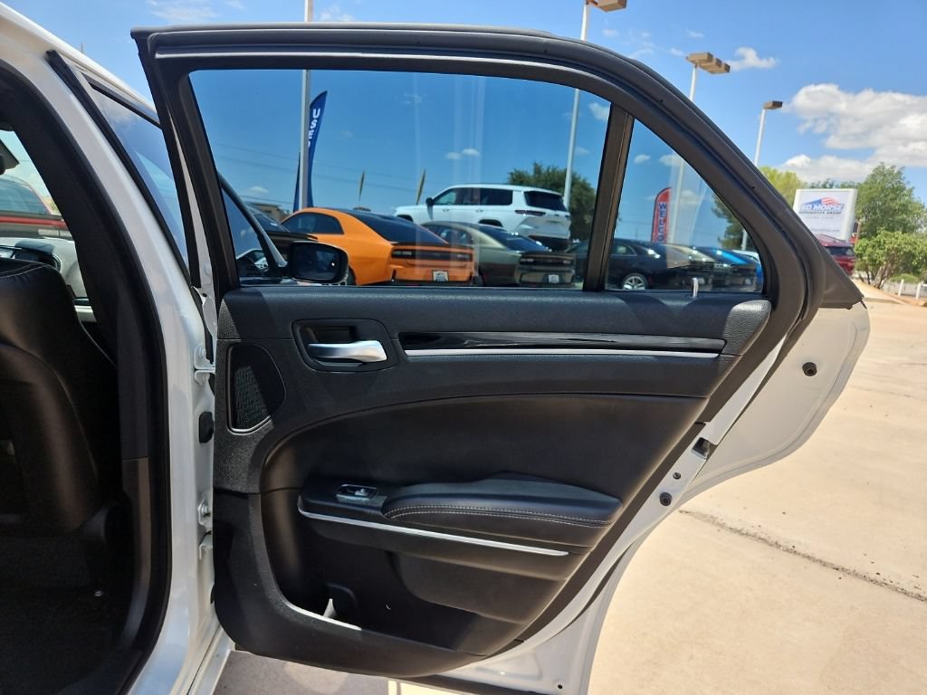 Certified 2023 Chrysler 300 S RWD image 22