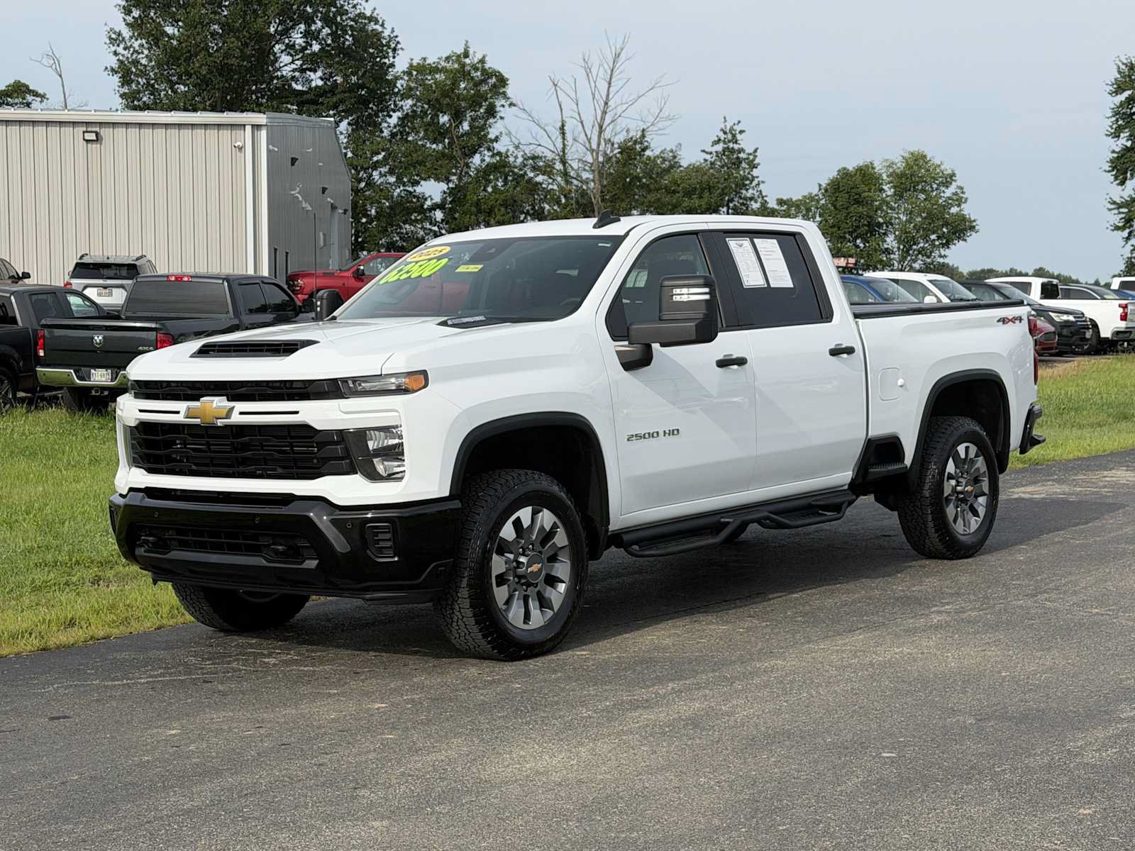 Used 2025 Chevrolet Silverado 2500 Custom w/ Custom Value Package AWD/4WD image 2