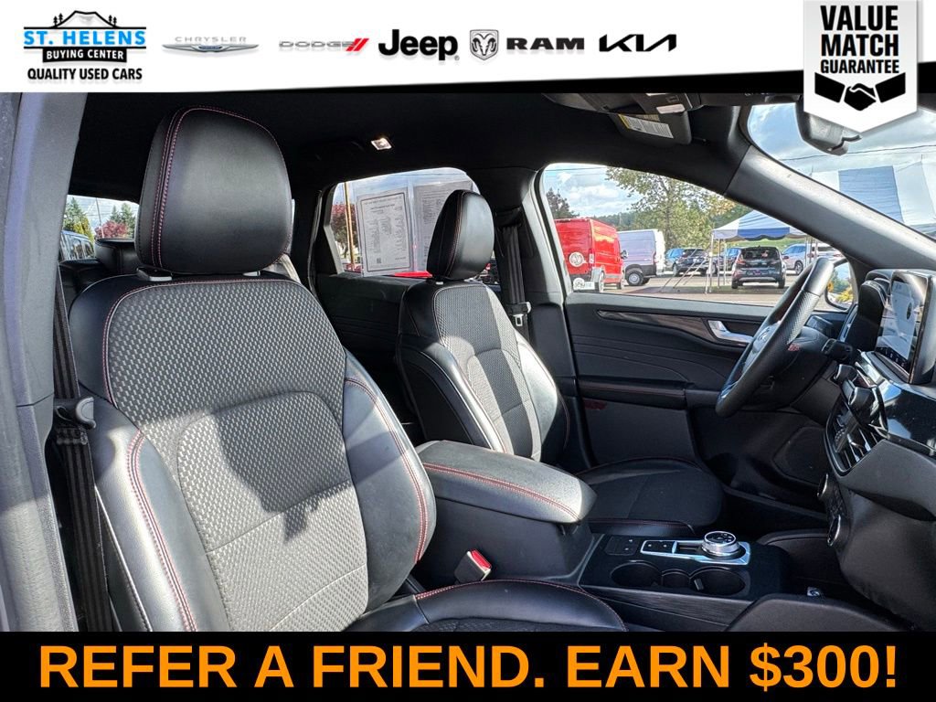 Used 2023 Ford Escape ST-Line w/ Cold Weather Package image 29