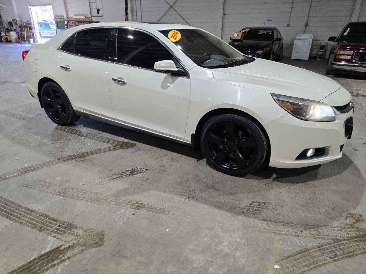 Used 2014 Chevrolet Malibu LTZ FWD image 17