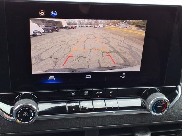 Used 2024 Chevrolet Colorado W/T w/ Advanced Trailering Package image 23