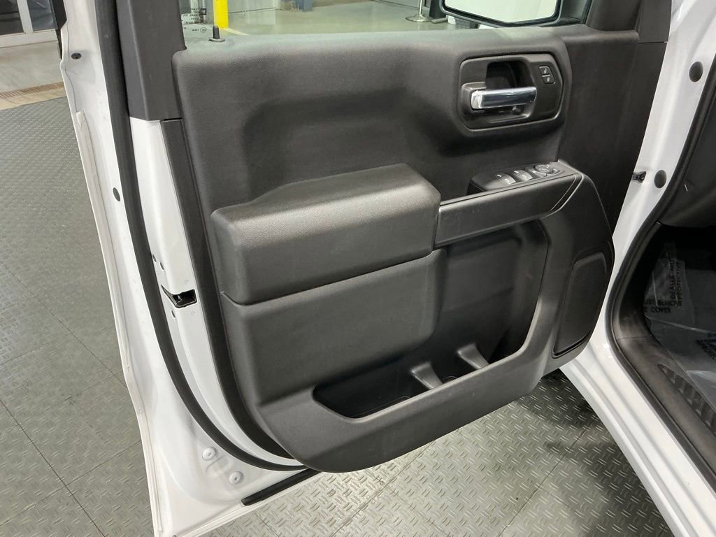 Used 2023 Chevrolet Silverado 1500 Custom image 31