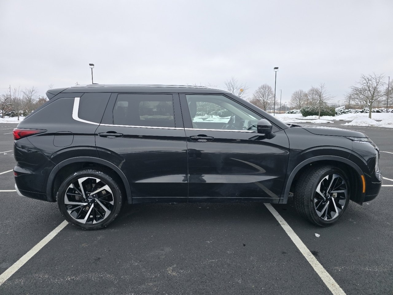 Used 2024 Mitsubishi Outlander SEL image 18