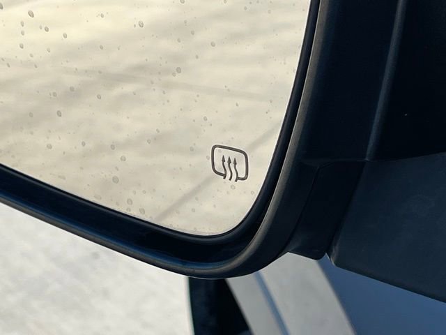 Used 2019 Toyota Highlander LE AWD/4WD image 16