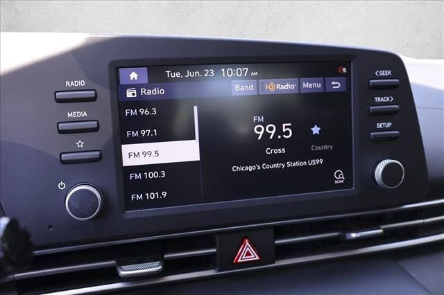 Used 2021 Hyundai Elantra SEL FWD image 16