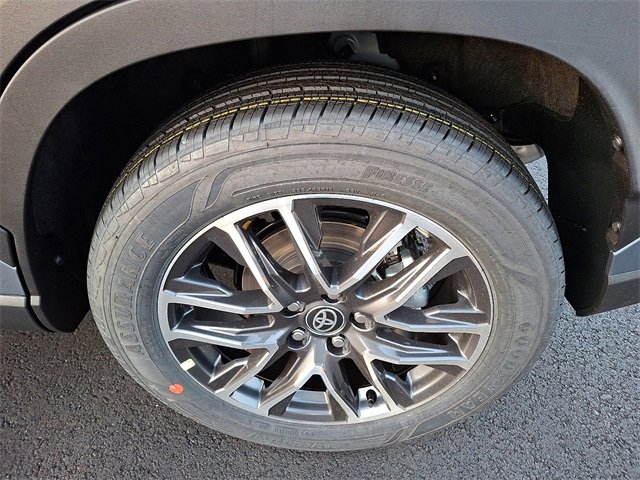 New 2026 Toyota Corolla Cross XLE image 6