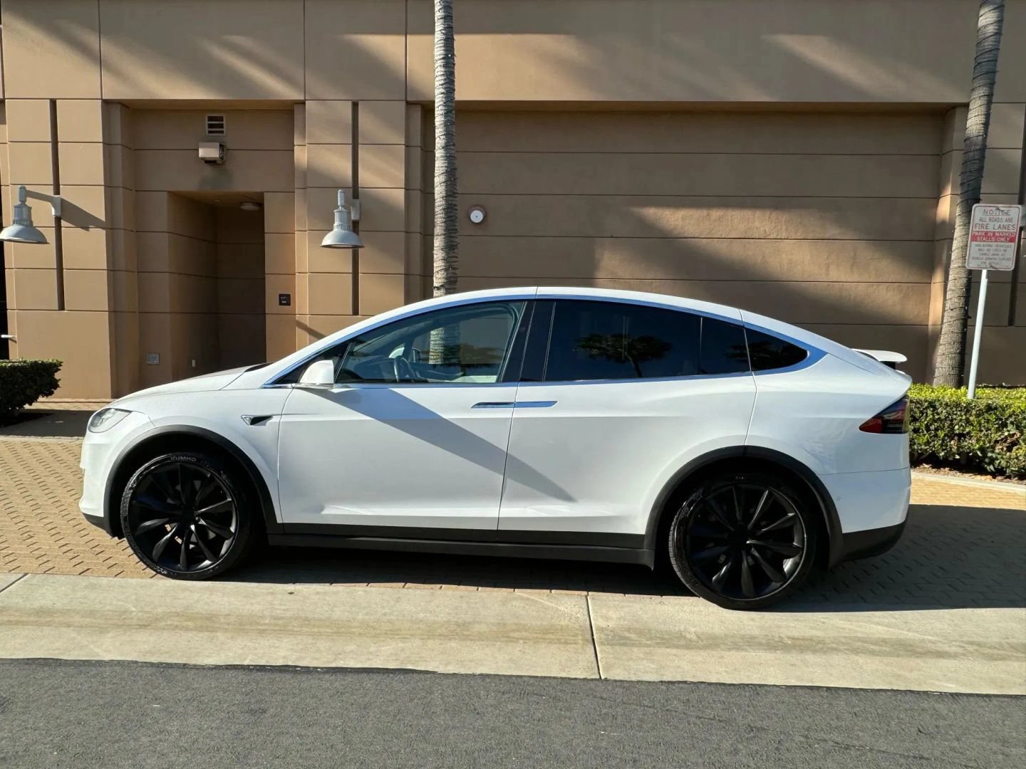 Used 2021 Tesla Model X Long Range AWD/4WD image 61