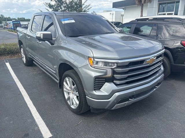 Used 2025 Chevrolet Silverado 1500 High Country RWD image 3