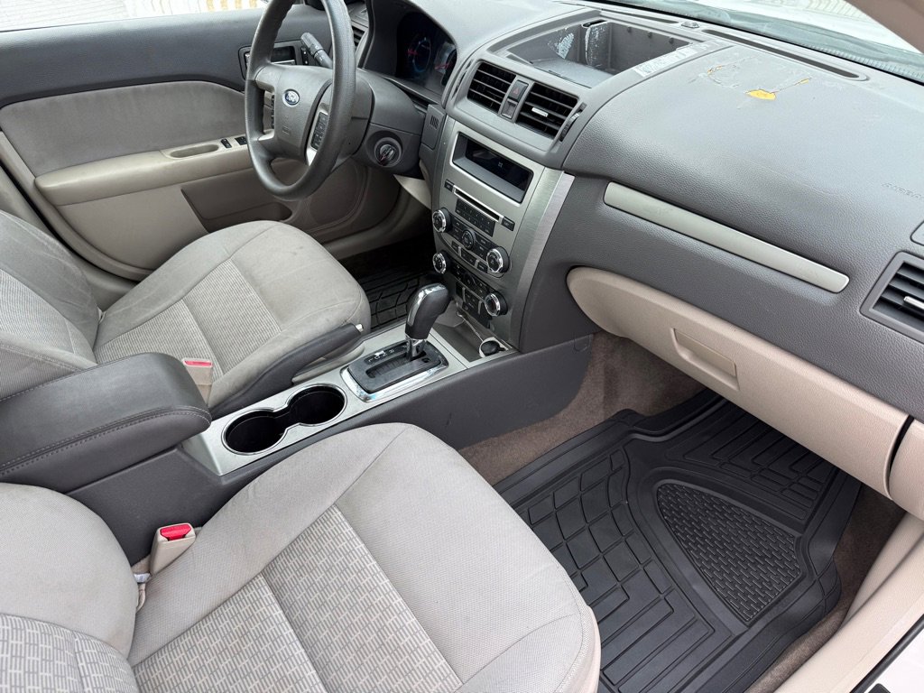 Used 2011 Ford Fusion SE image 13